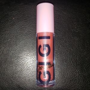 (6 for $25) GIGI Gorgeous Lip Gloss Mini